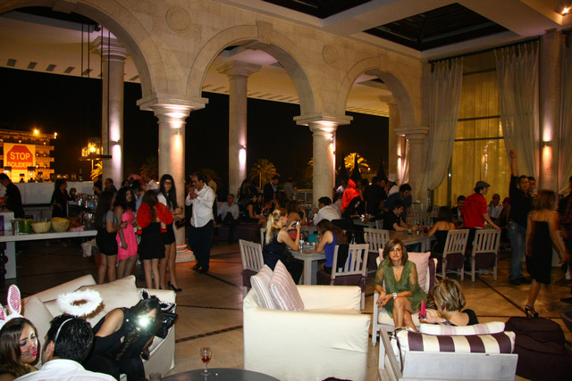 Amethyste Closing Party